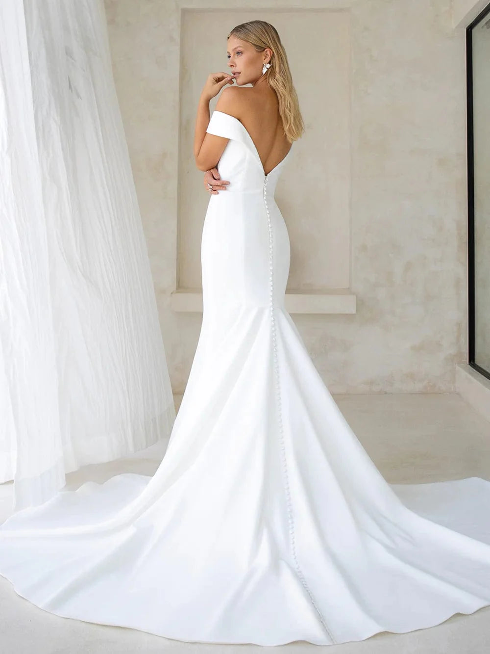 Antonio Gual Sonnia Custom (Long Sleeves)