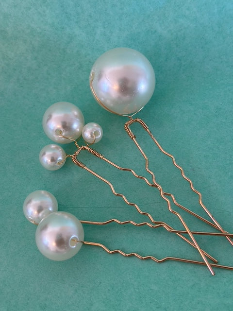 Pearl Cluster Hair Clips