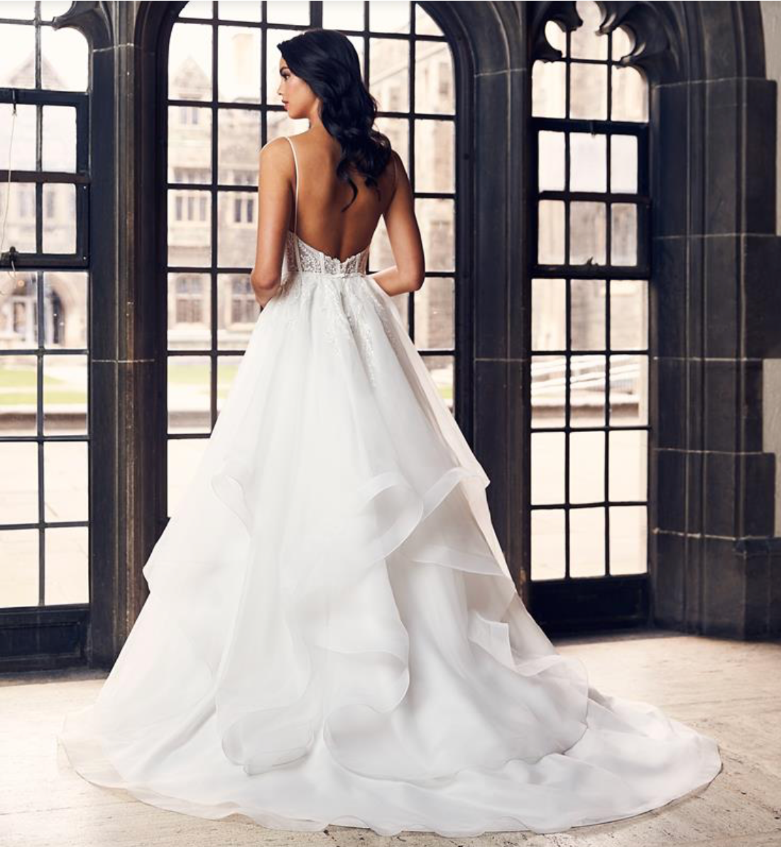 Paloma Blanca 4911