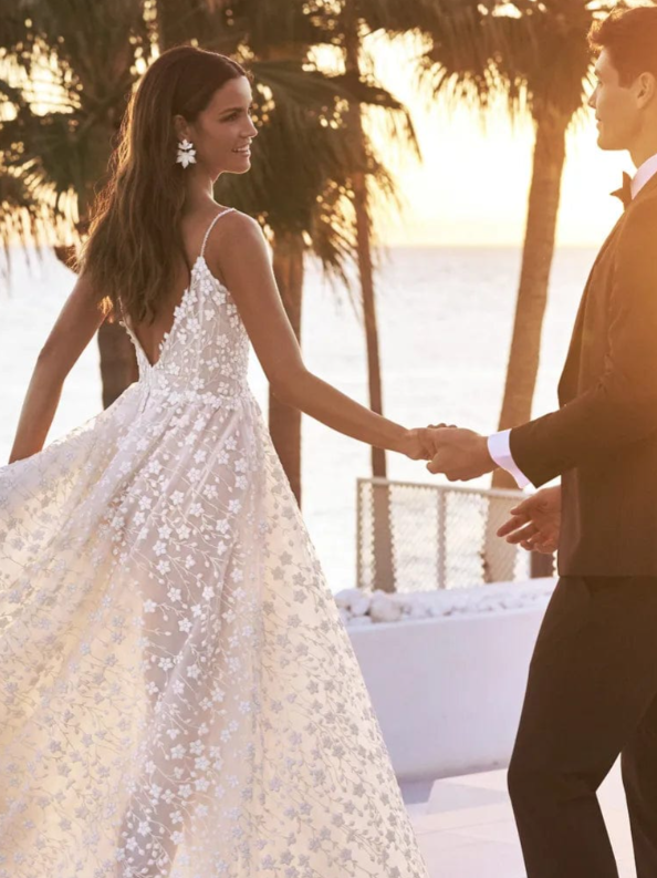 Pronovias Yuki (C)