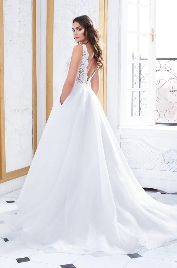 Paloma Blanca 4852