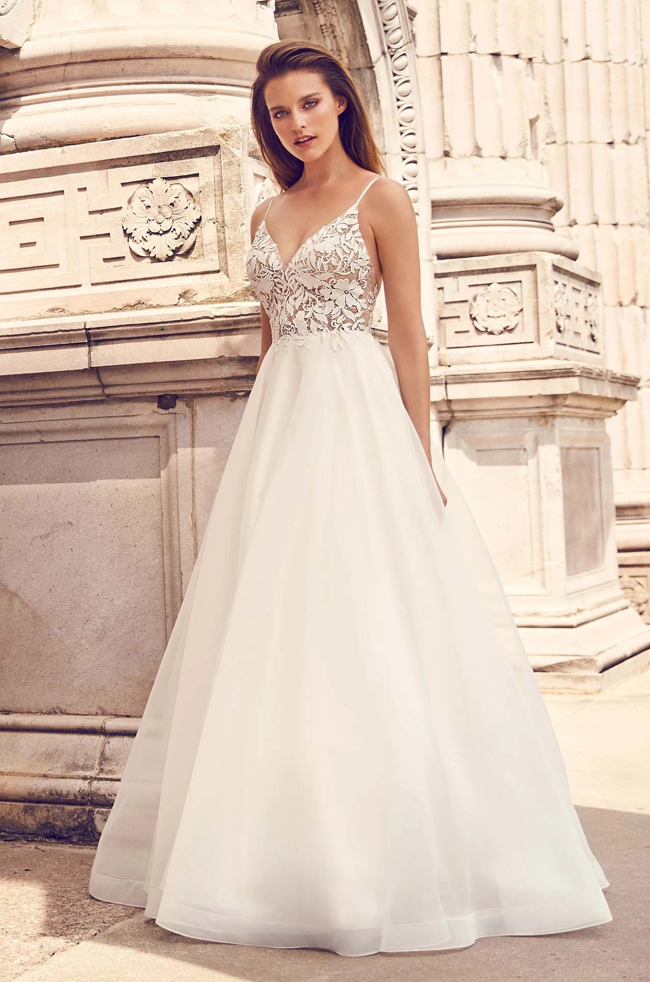Mikaella 2225