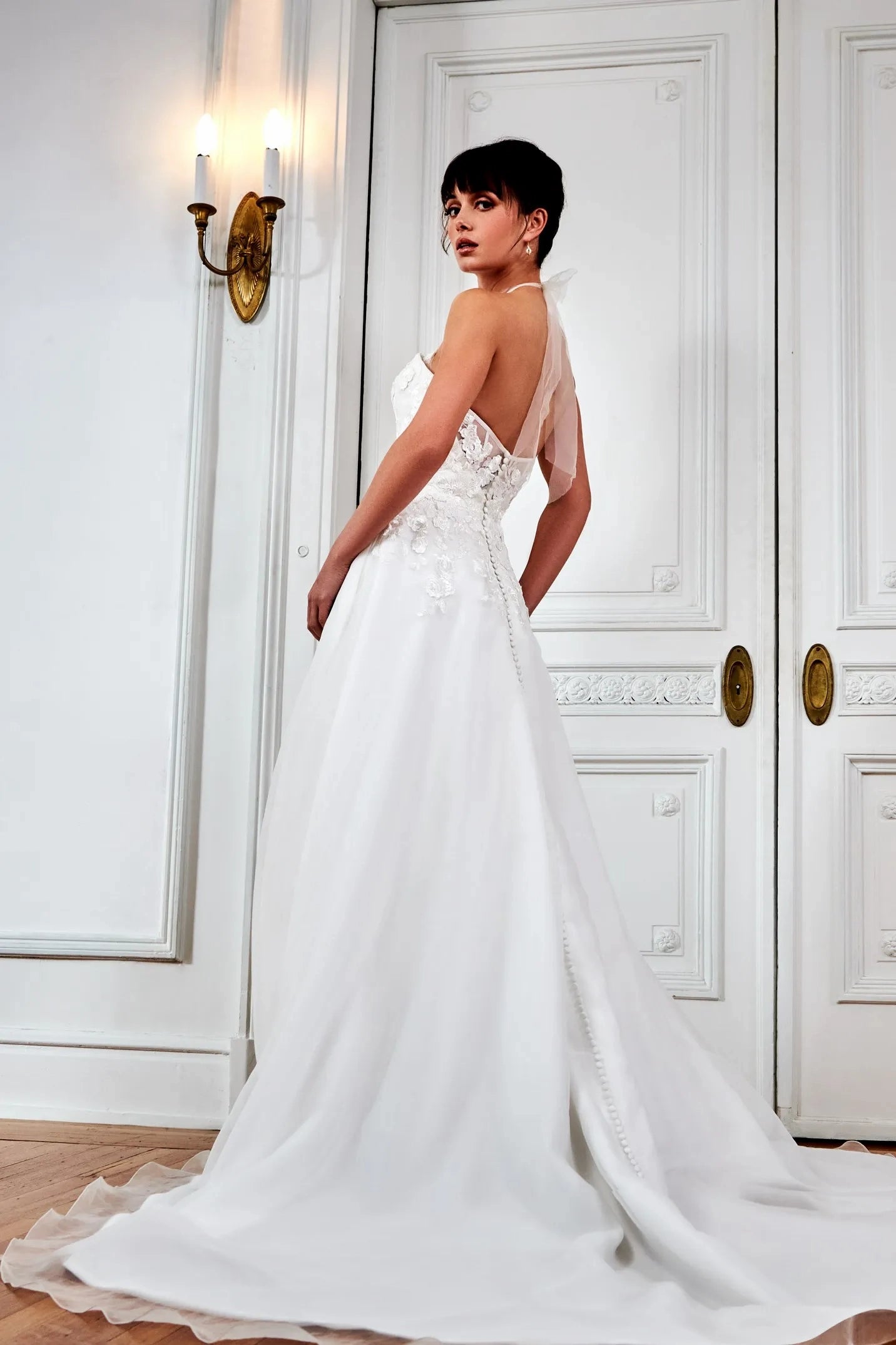 Kelly Faetanini Kenna (Detachable Halter)