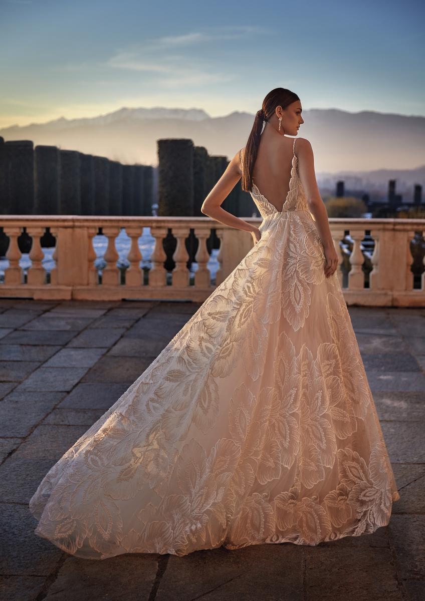 Pronovias Privee Orlanda
